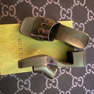 Womens gucci sandals